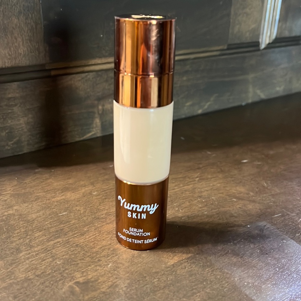 Yummy Foundation 6N